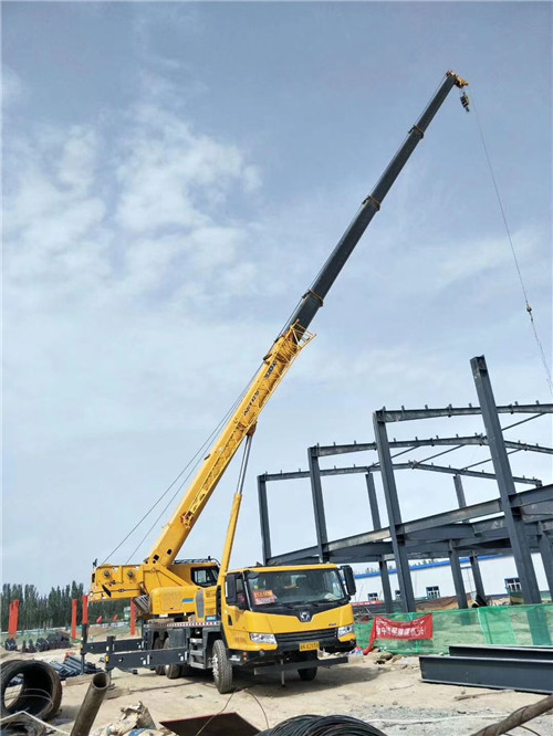 忻州市超高层建筑钢结构吊装案例